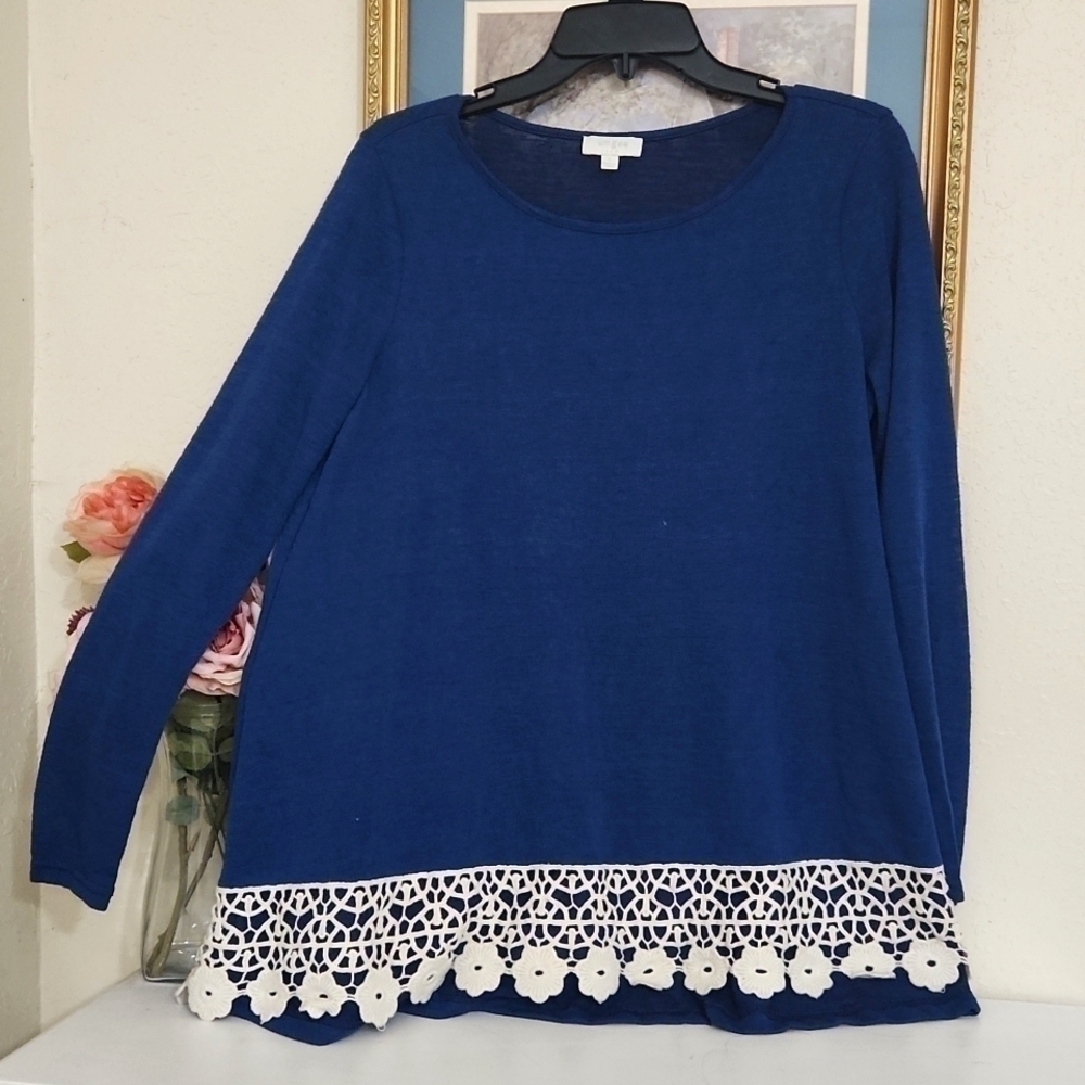 New Umgee Oversized Long sleeve Shirt lace floral detail Small Medium Tunic